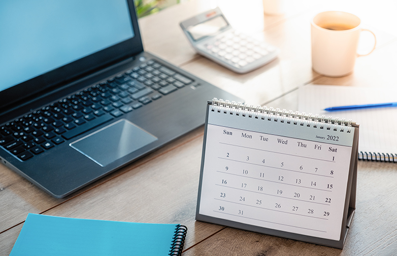 2022 Monthly Desk Calendar: January